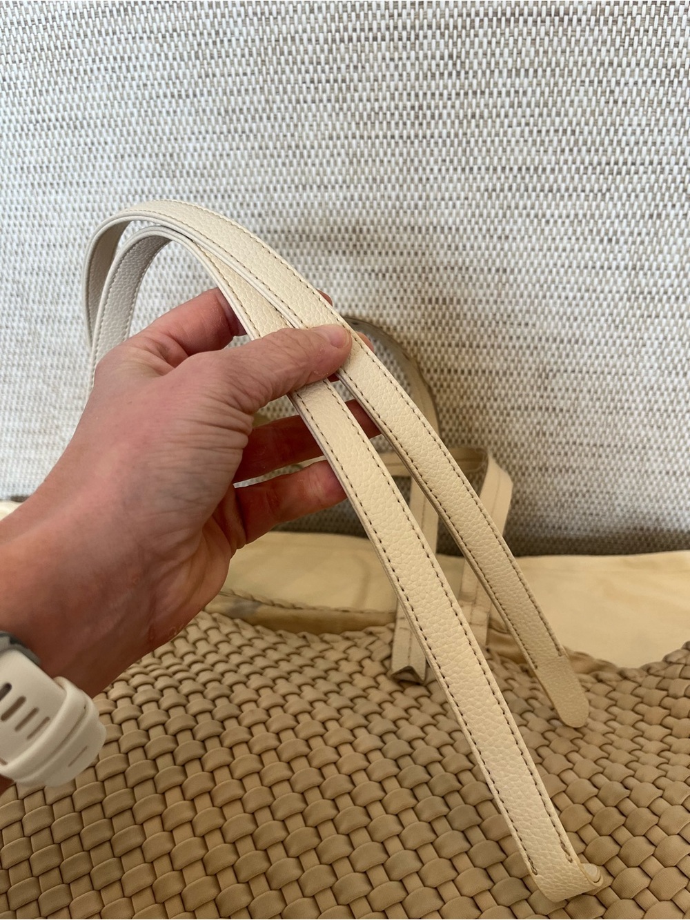 NAGHEDI jetsetter tote in large in cream - Picture 6 of 13